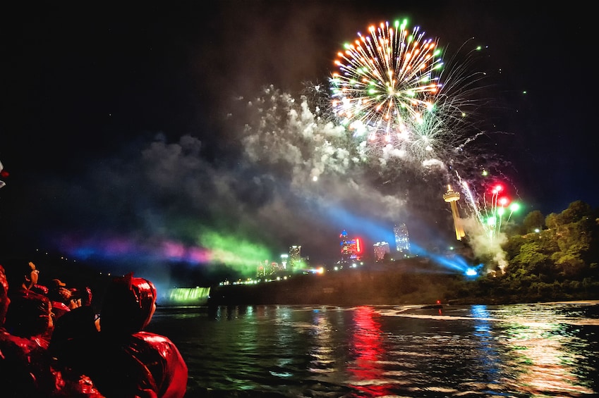 Niagara Falls Lights & Fireworks Night Tour From USA