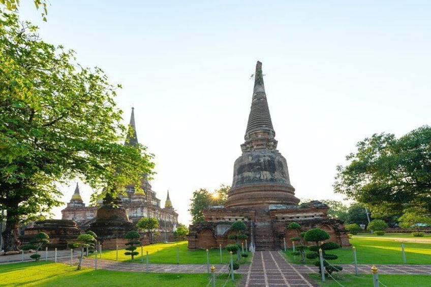 Wat Yai Chai Mang Khon
