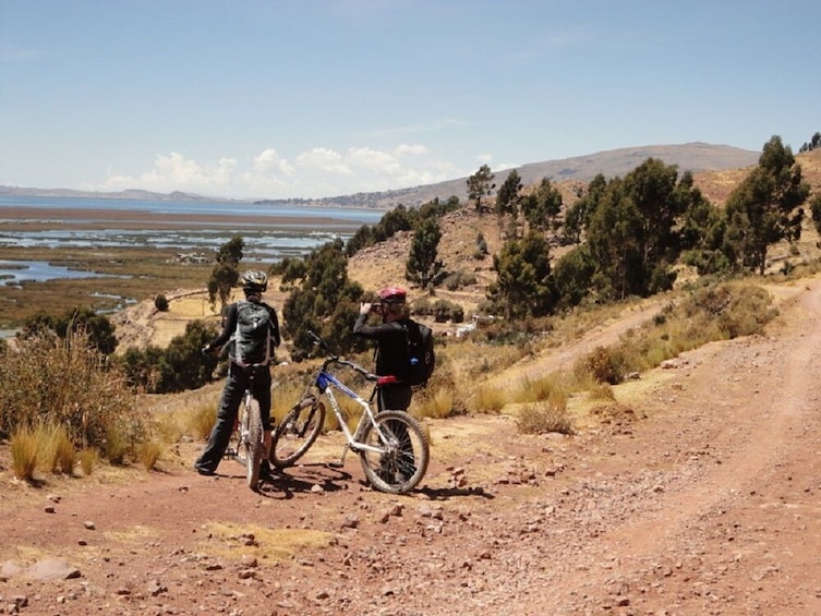 Mountain Bike around Lake Titicaca