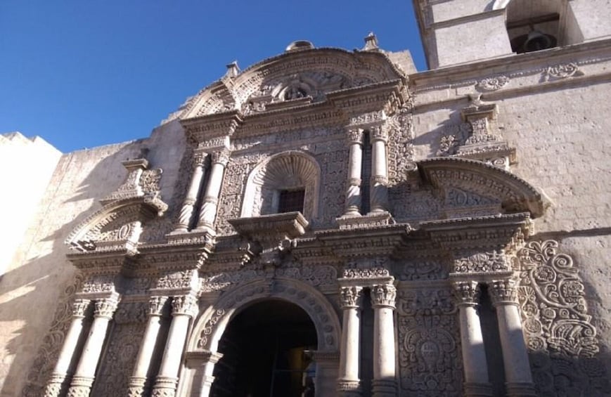 Arequipa Sightseeing Tour & Santa Catalina Monastery