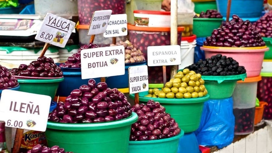 San Camilo Market Tour