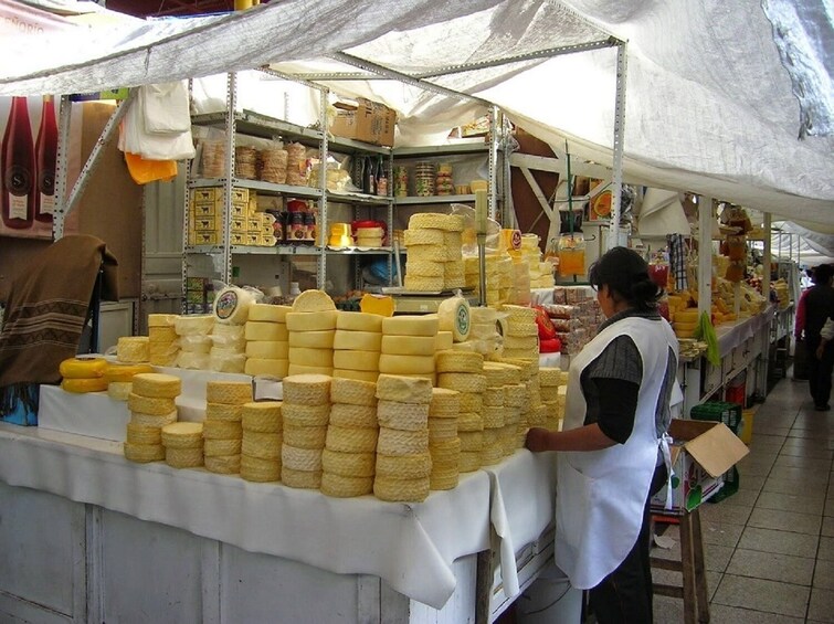 San Camilo Market Tour