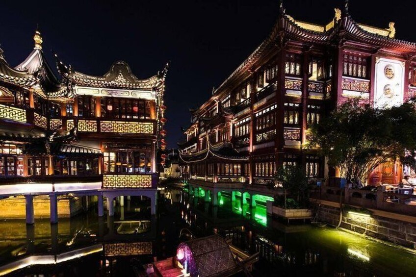 Shanghai Private Night Sightseeing Exploration Tour