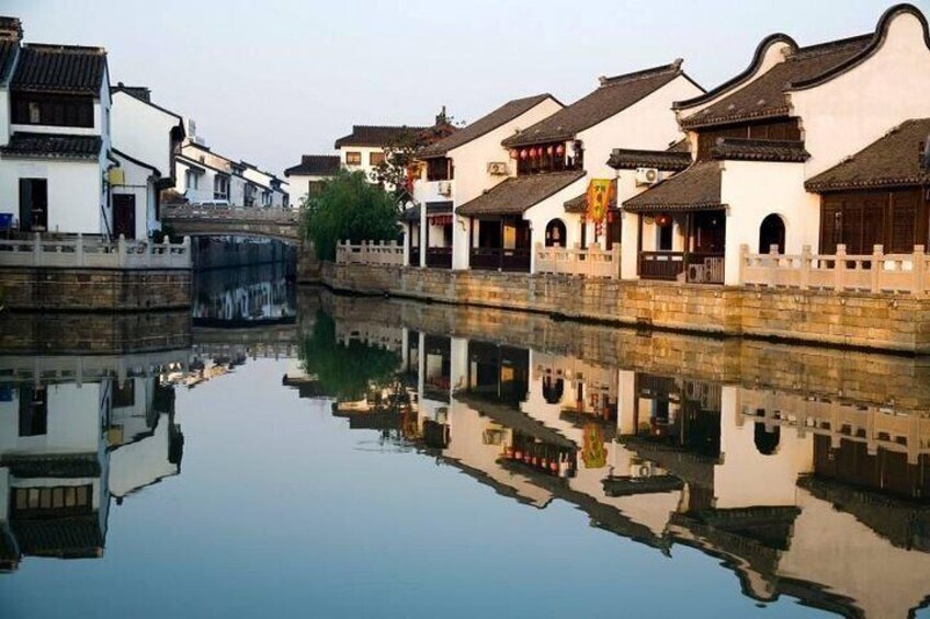 Water Town Shanghai Private Day Trip - Enjoy Local Life, Street Food, Boating