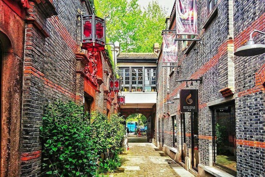Shanghai Water Town Zhouzhuang Day Trip by Limo from Shanghai