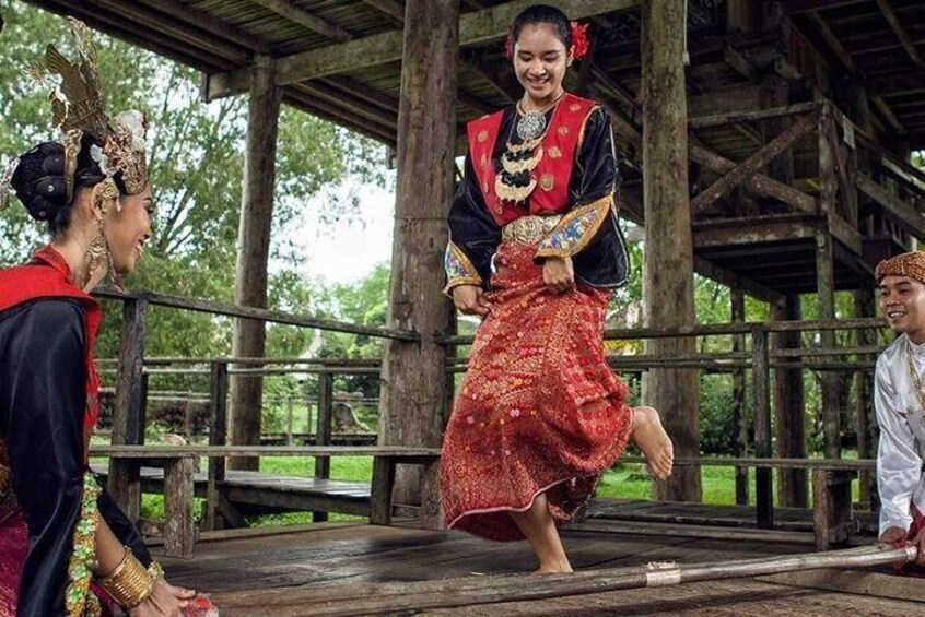 Sarawak Cultural Village Tour from Kuching