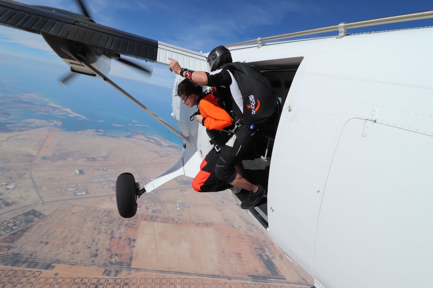 Skydive Abu Dhabi - Tandem