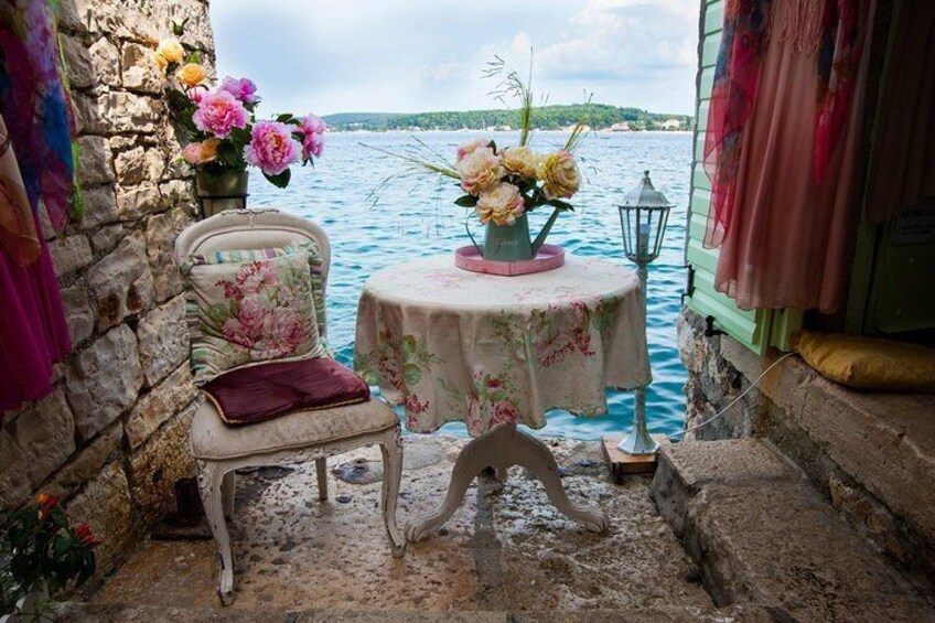 Private Day Trip to Rovinj with wine tasting included from Pula