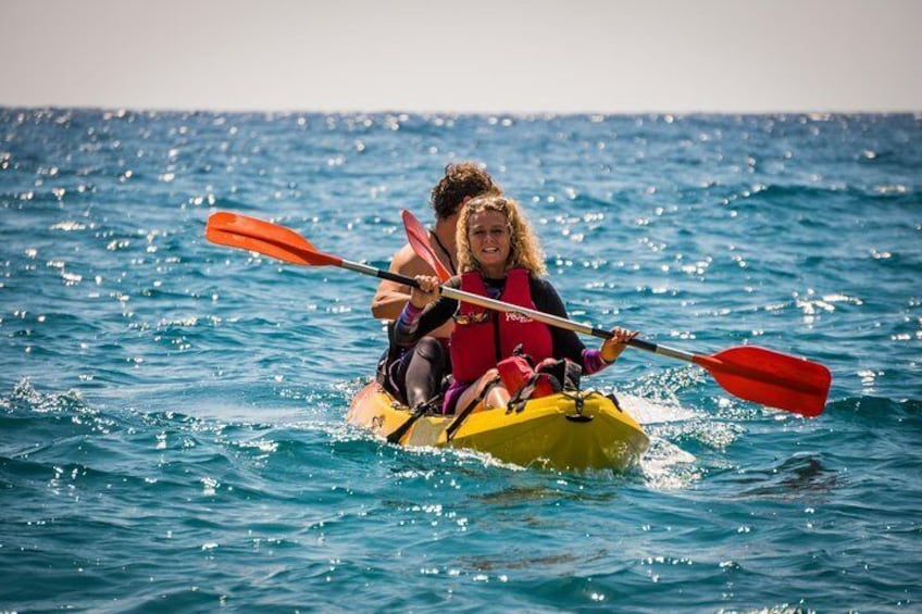 2 Hours Kayak Tour in Cerro Gordo-Maro Natural Park