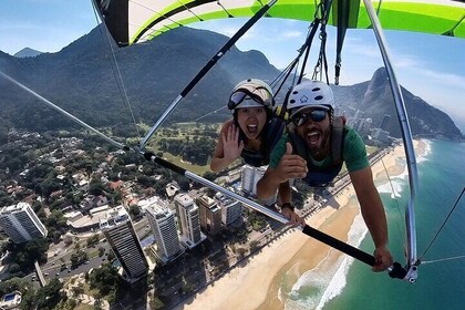 Erleben Sie Drachenfliegen oder Paragliding in Rio