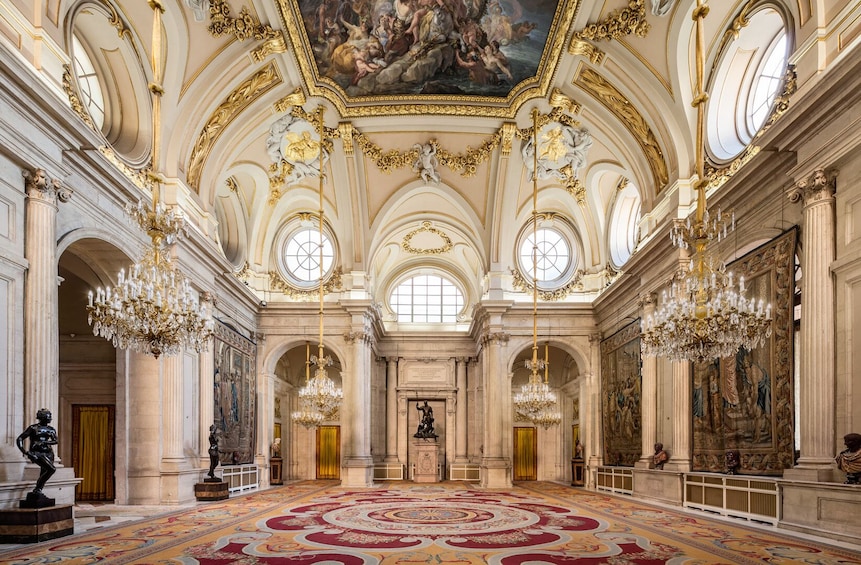 Madrid Royal Palace Guided Tour (tickets included)