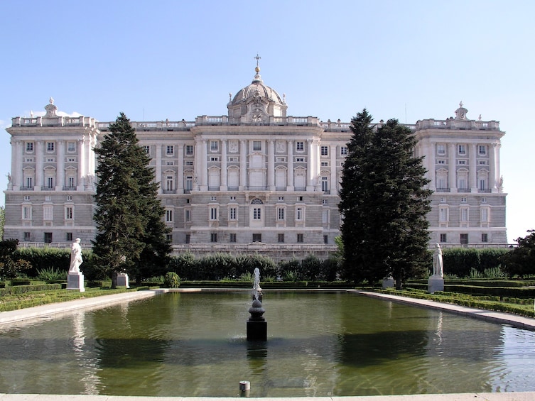 Madrid Royal Palace Guided Tour (tickets included)