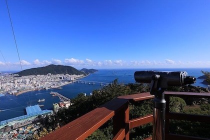 PRIVATE MORNING HIKING TO SEE THE SPECTACULAR BUSAN CITY VIEW (326m / 1,070...