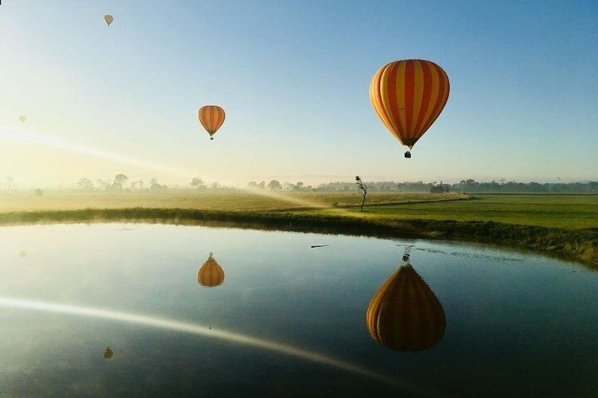 Hot Air Balloon Tour in Brisbane with Breakfast