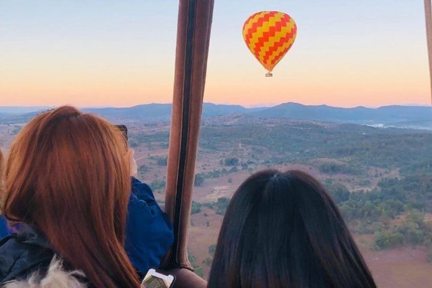 Hot Air Ballooning Brisbane including Canungra Vineyards breakfast