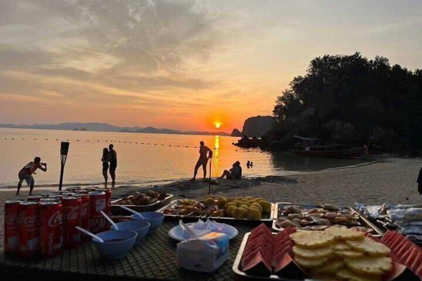 Krabi Hong Islands Snorkeling and Sunset Tour by Longtail Boat