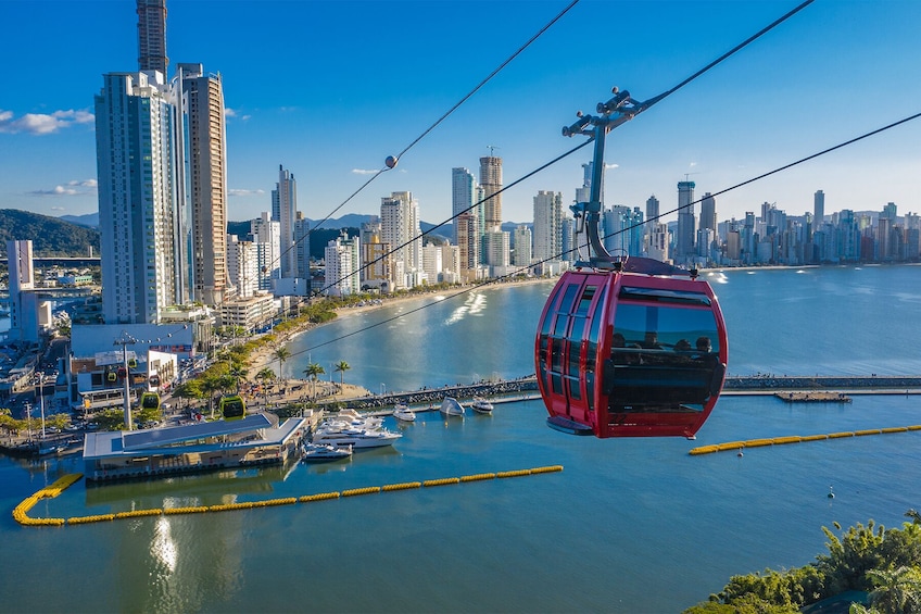 Day tour to Unipraias Park and Cable Cars