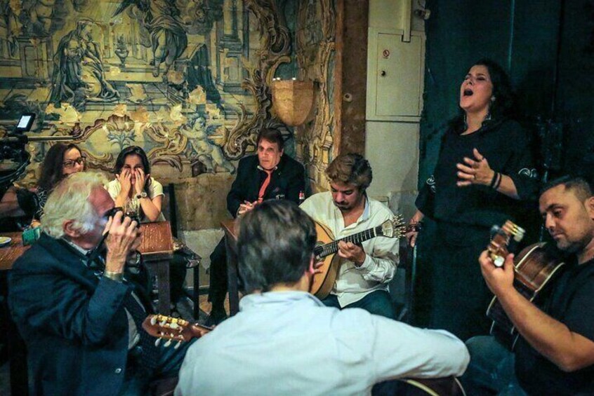 Fado show and dinner included in the evening