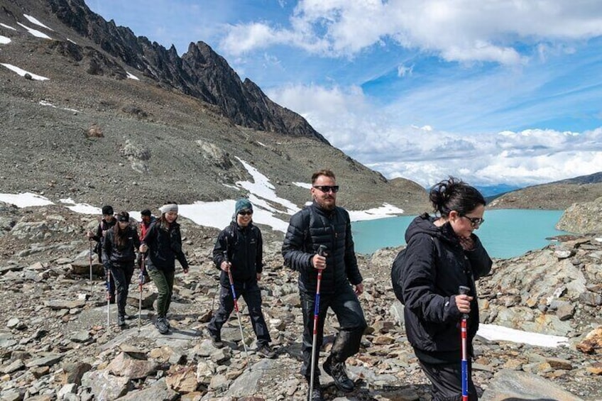  Small group Trekking to Vinciguerra Glacier and Témpanos Lagoon 