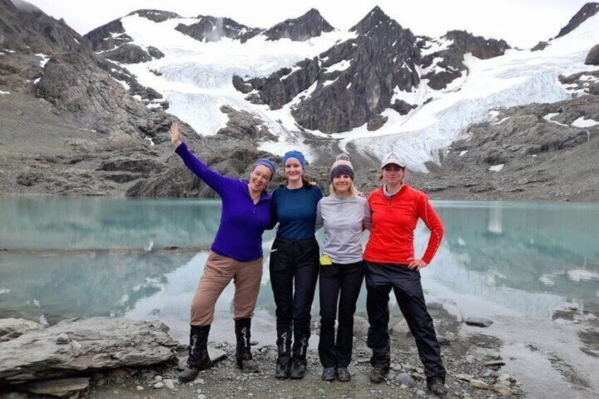  Small group Trekking to Vinciguerra Glacier and Témpanos Lagoon 