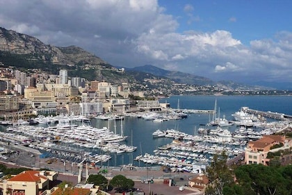 Cannes Shore Tour: Small Group Magic of Monaco, Monte Carlo & Eze