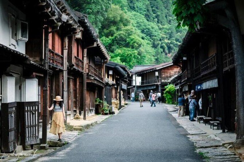 Magome & Tsumago Nakasendo Trail Day Hike with Nationally-Licensed Guide