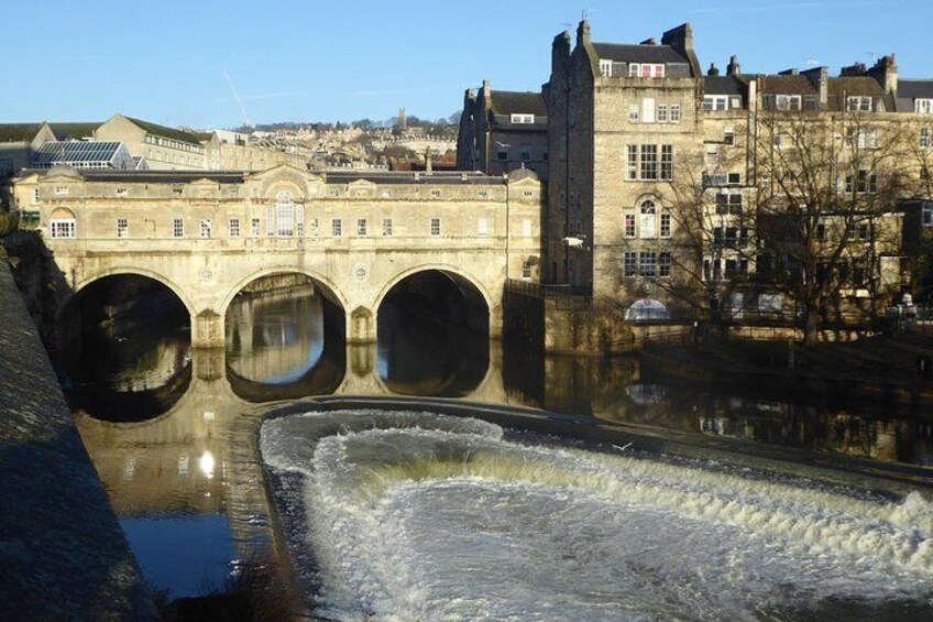 During the tour discover what makes this bridge so famous in Bath