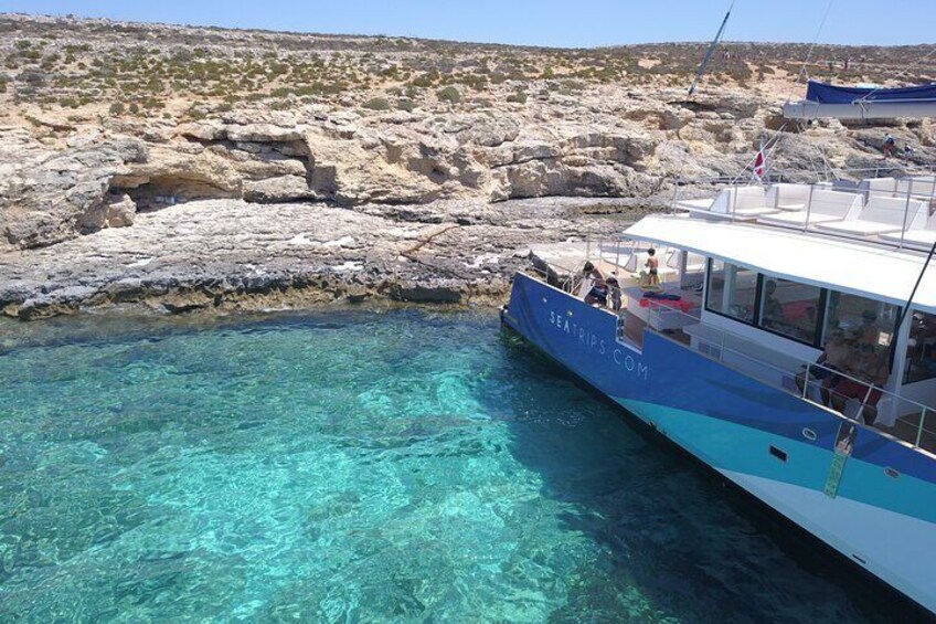 blue lagoon beaches and bays catamaran sailing tour