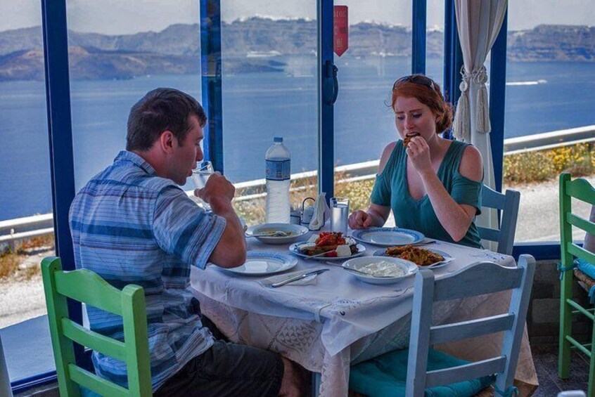 Santorini : Cooking Class, Easy Hike, and Snorkeling