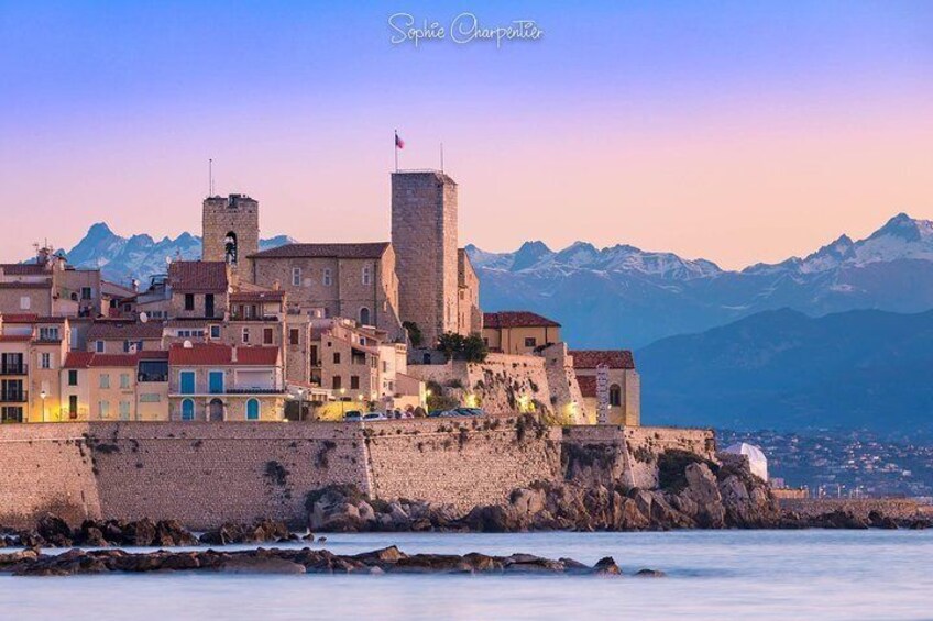  ANTIBES

