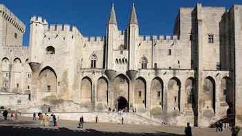 Avignon Wine Tasting Tour - 8h
