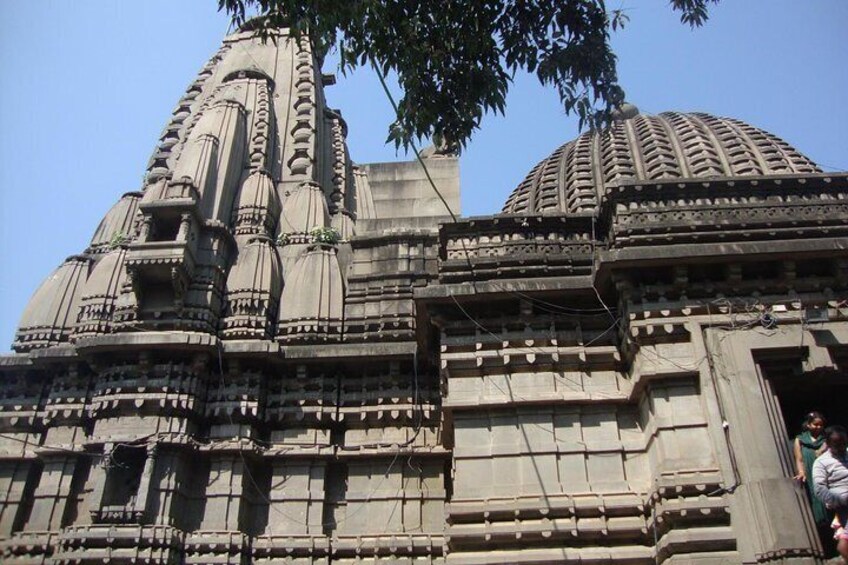 Temples & Vineyards: Private Tour to Nashik from Mumbai