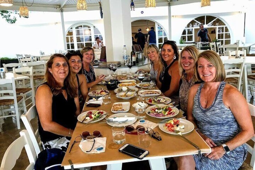 Private Half-Day Traditional Santorini Food and Wine Experience