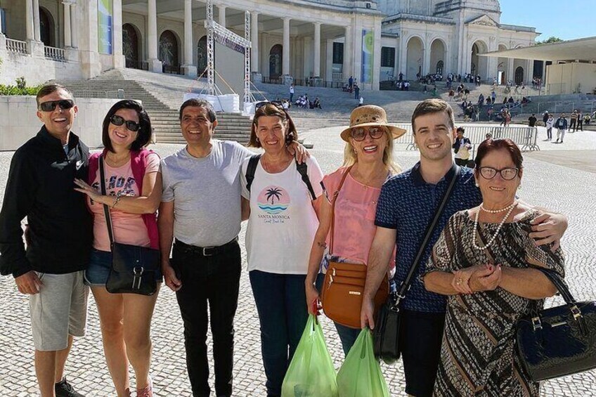 Small Group Tour to Fátima, Batalha, Nazaré and Óbidos from Lisbon