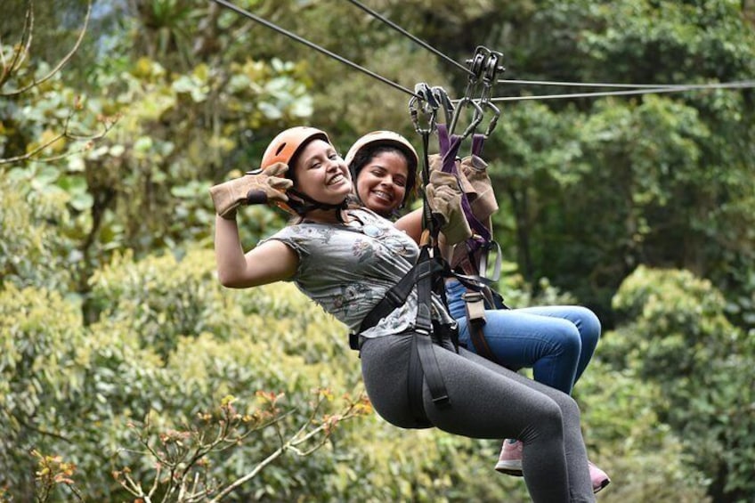 Canopy tour 10 cables