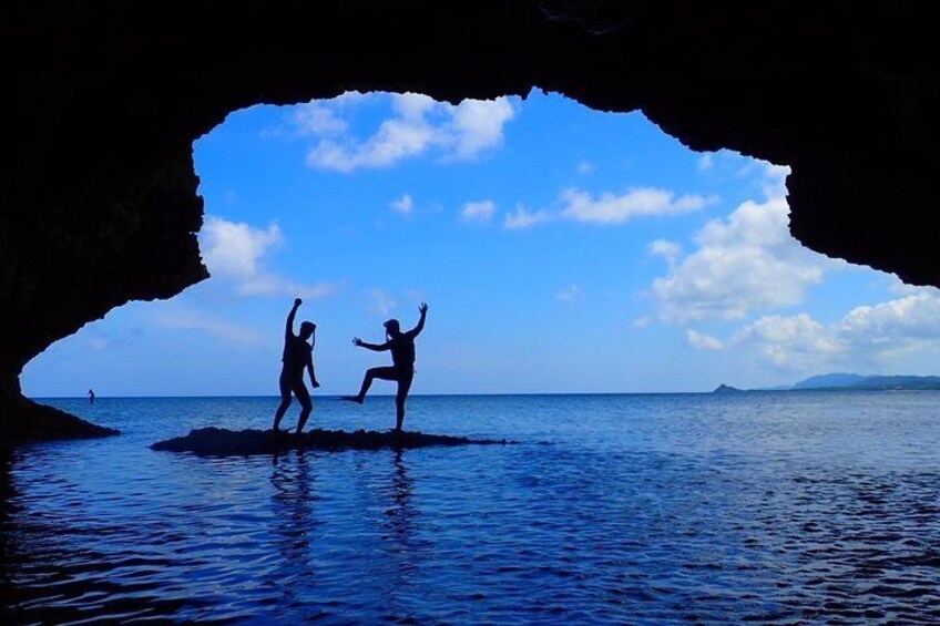 [Okinawa Ishigaki] Snorkeling tour at Ishigaki-Blue Cave