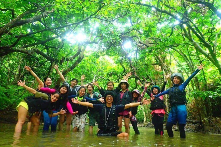 Experience with SUP or canoe guide in mangrove forest in Okinawa