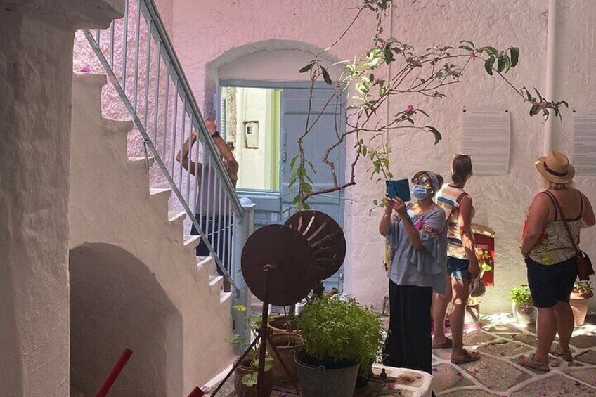 Naxos private tour around island 