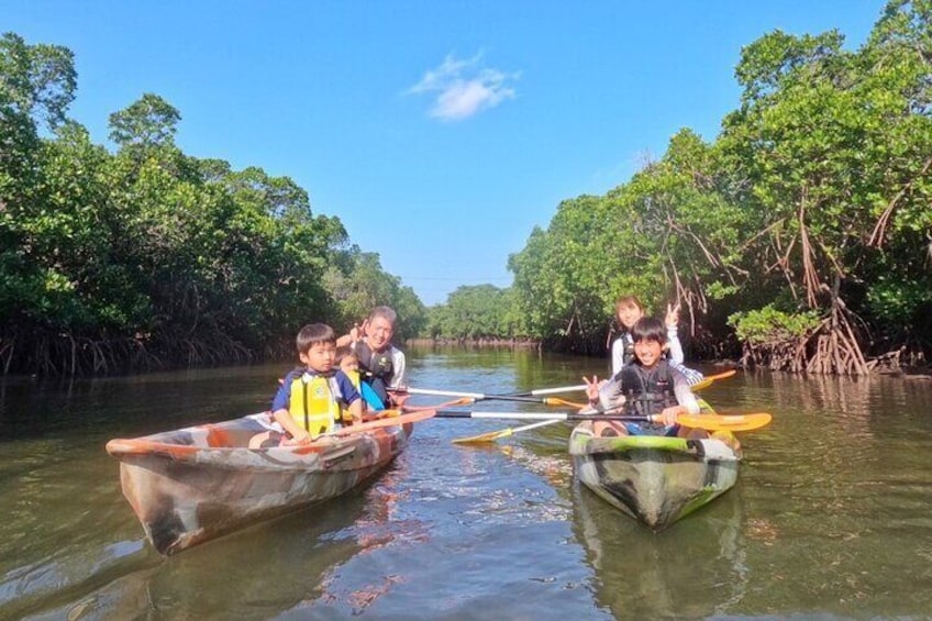 SUP/Canoe & Landing on Coral Island & Sightseeing in Yubujima