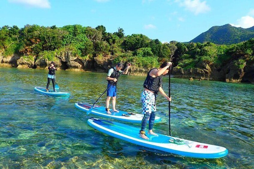 Stand Up Paddling and Canoe Tour at Kabira Bay in Ishigaki
