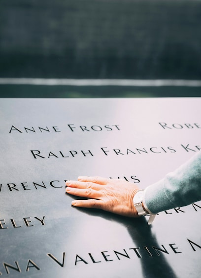 9/11 Ground Zero Tour + 9/11 Museum Entry