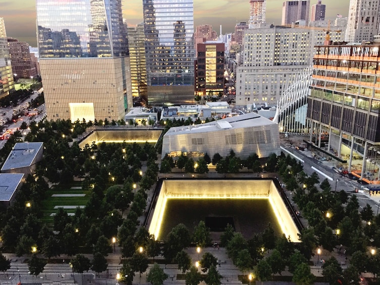 9/11 Ground Zero Tour + Optional 9/11 Museum Skip-Line Entry