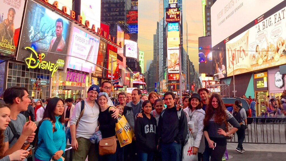 Tour of Times Square at night