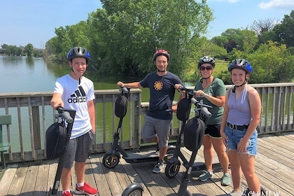 Green Bay Electric Scooter Guided Glide with Private Tour Option