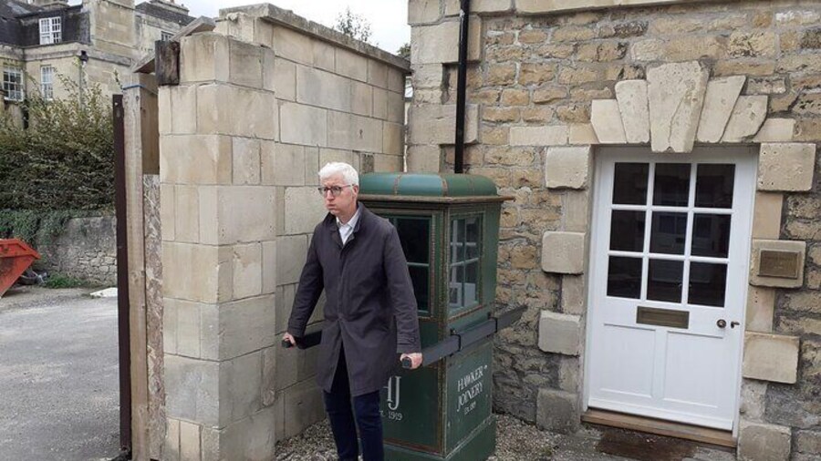 Sedan Chair
