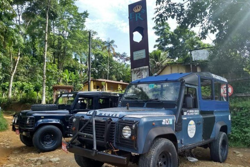 Jeep Tour Waterfalls and Private Alambique Short route - Paraty by Jango Tour