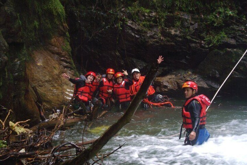 Canyoning | Sector Casahurco | Buceo | Salto A Pozas | Tiroline | Rapel | Extrem