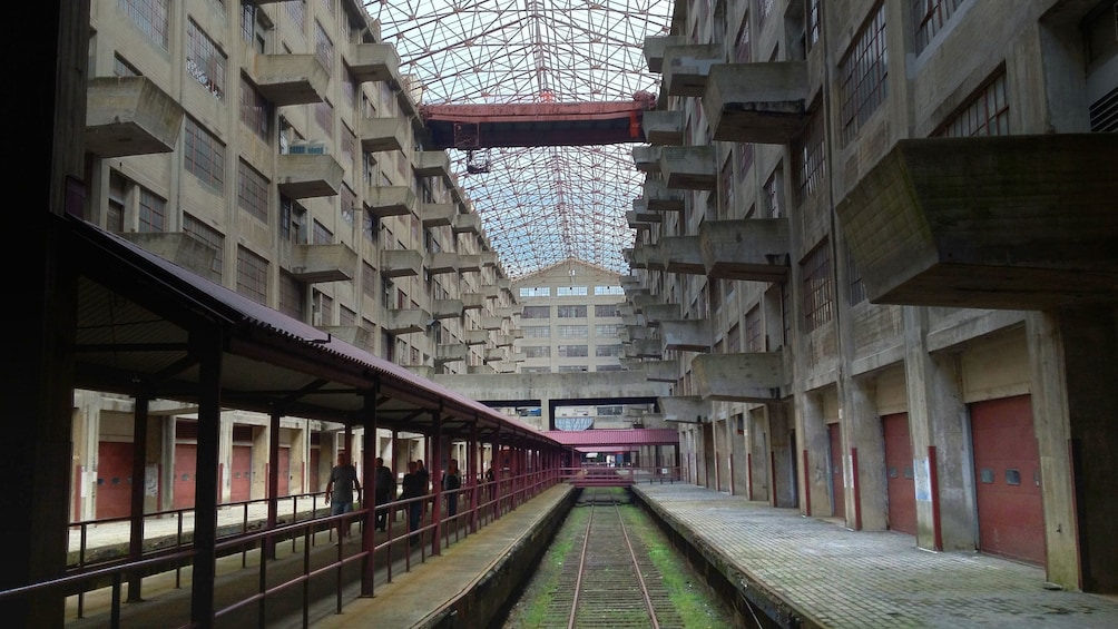 Charger l’élément 1 sur 7. Interior of Brooklyn Army Terminal