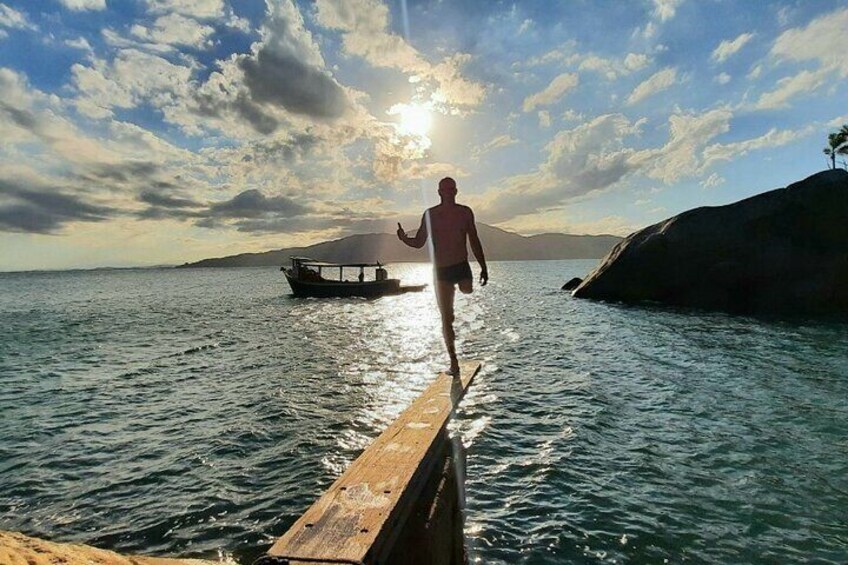 Sunset in Bombinhas with Sea Lions by Zimbros Ecotour