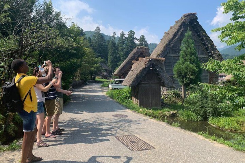 Shirakawa-go Half day tour (UNESCO World Heritage near Takayama)